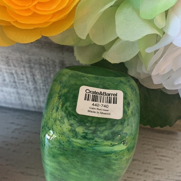 Crate & Barrel - Green Glass Cabo Bud Vase (NWT) - Picture 7 of 11